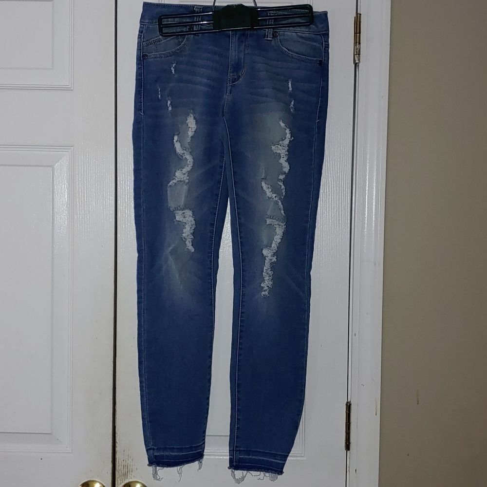 Evermore distressed  skinny unhemmed  jeans   Sz 3